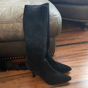 STUART WEITZMAN NWOT
Stuart 75mm over-the-knee boots